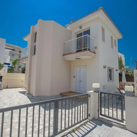 Moderne Ferienvilla Pv5 Mit Grossem Garten * Protaras