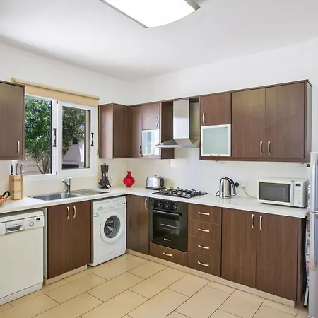 Vakantiehuis Moderne Ferienvilla Pv5 Mit Grossem Garten